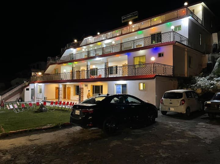 Fairy Castle Lodges –Cozy Stay with Scenic Views